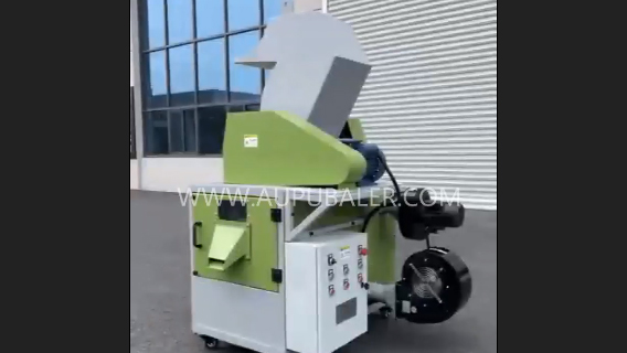 電柜可實現PLC全自動控制,無需人員操作,適用于多種雜線的銅米機